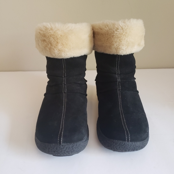 Earth Origins Black Suede Leather White Faux Fur Trim Winter Ankle Boots Size 7 - Picture 2 of 9